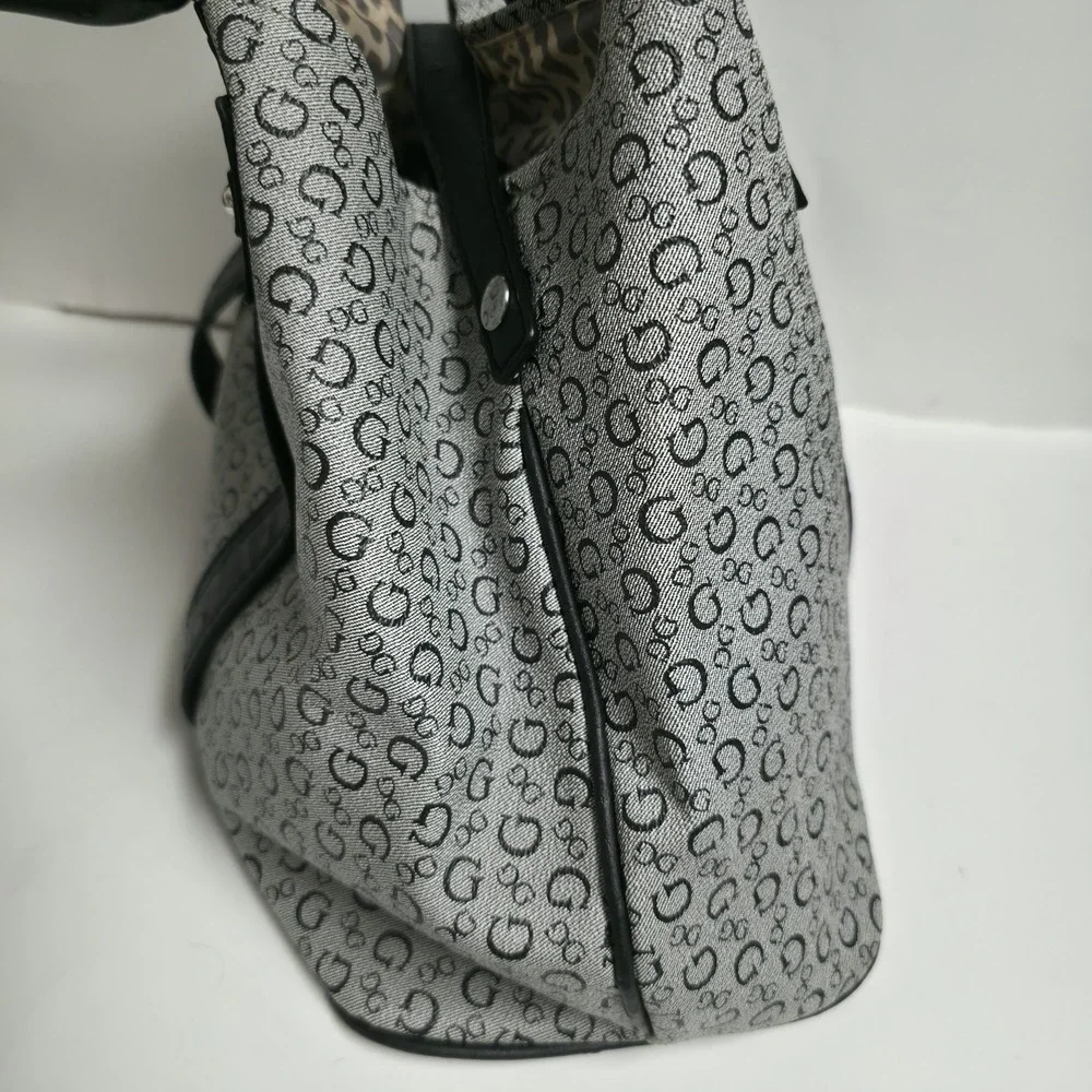 GUESS Bright Candy Shopper Tote Handbag Black Grey G Logo Signature Large Purse